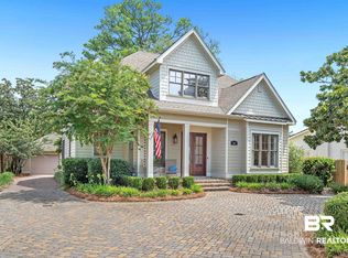 303 Gaston Ave, Fairhope, AL 36532