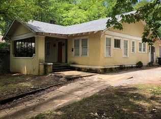 525 Hermitage Dr, Florence, AL 35630
