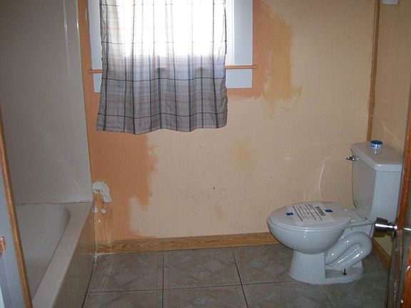 5th image of 631 Avenue G