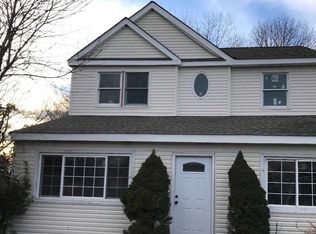 37 Curtis Ave, Bellport, NY