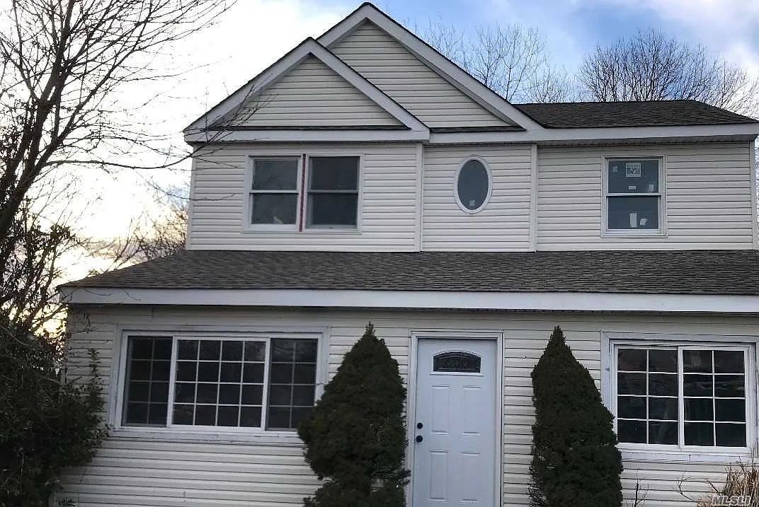 37 Curtis Ave photo 1