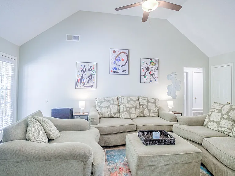 Charly Hill Ln — Photo 2