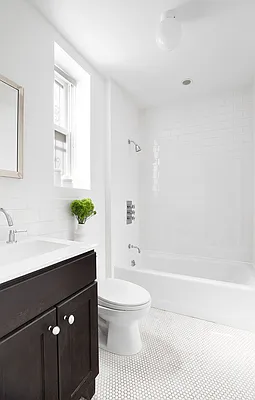 Sold by Compass | media 22