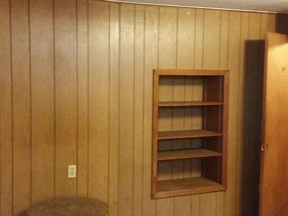 4th image of 315 6th Ave E APT 16