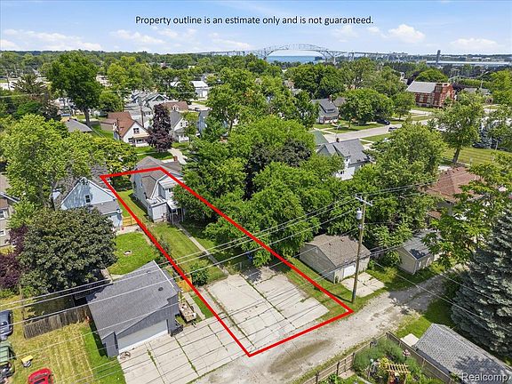 3rd image of 1420 Washington Ave
