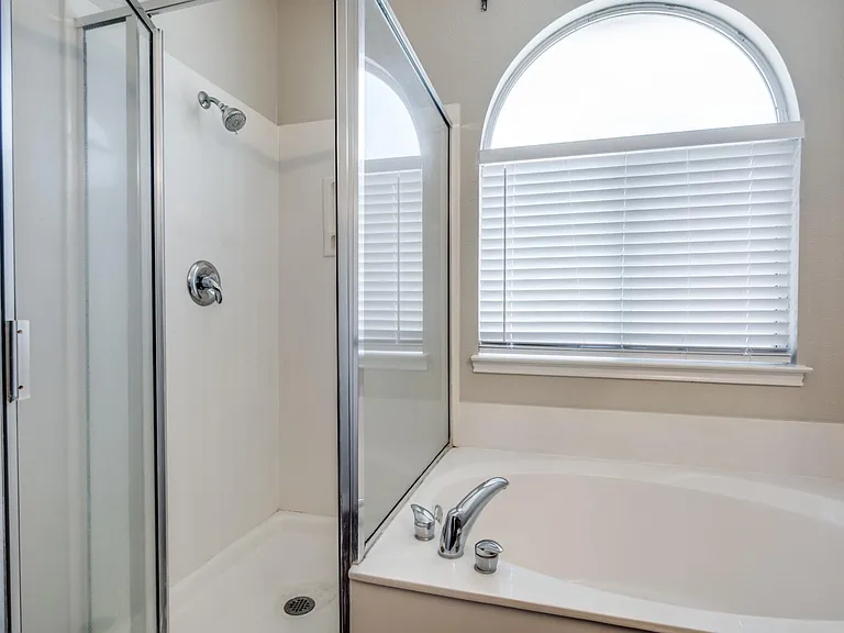 8726 Redwood Bnd — Photo 18