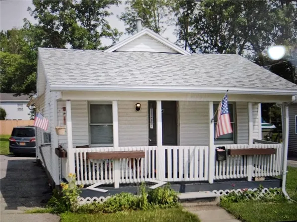 84 Phelps St, Canandaigua, NY 14424