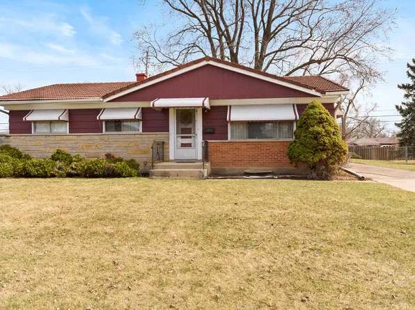 925 Spruance Pl, Des Plaines, IL 60016