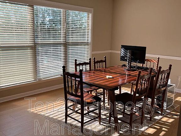 3rd image of 1368 Antietam Dr