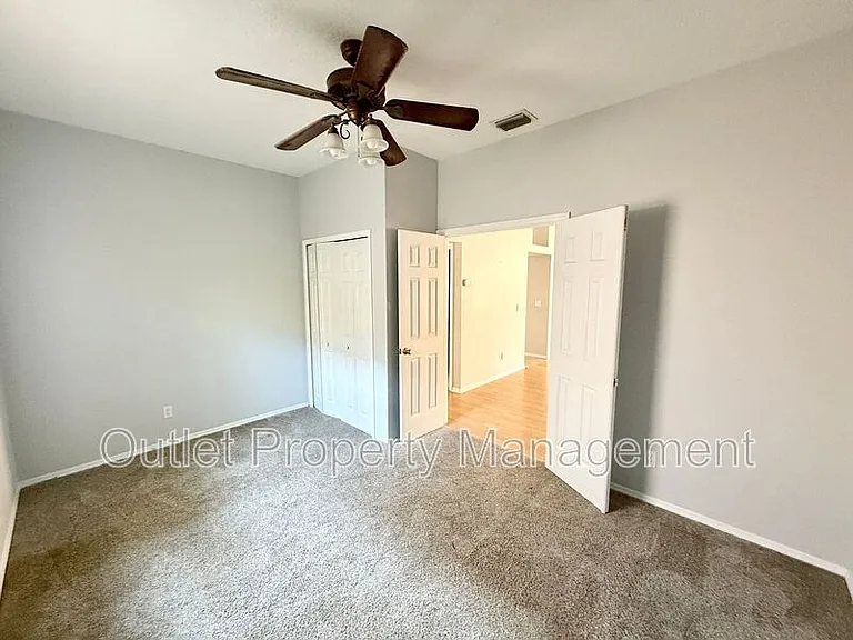 112 Peregrine Ct — Photo 10