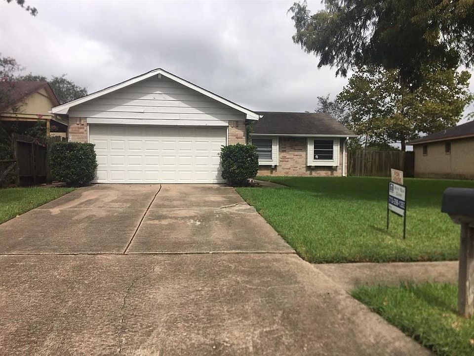1st image of 16310 Villaret Dr