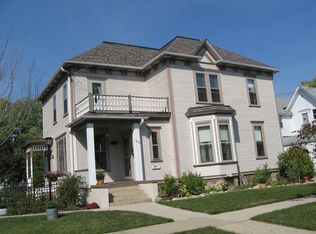 408 La Fox River Dr, Algonquin, IL 60102