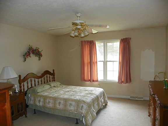 5th image of 20967 Deer Run Dr #20967