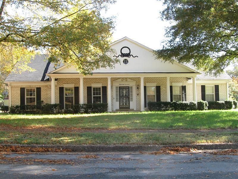 8817 Eatonwick Dr, Shelby, TN 38016