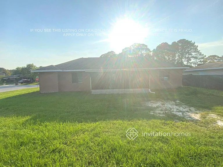 1331 Medina Ave NW — Photo 10