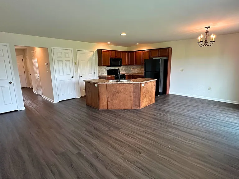 210 Mount Olive Ln — Photo 9