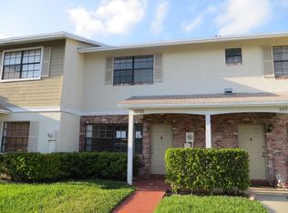 10755 NW 11th St, Pembroke Pines, FL 33026