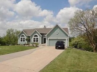 14102 N Katie Ln, Liberty, MO 64068