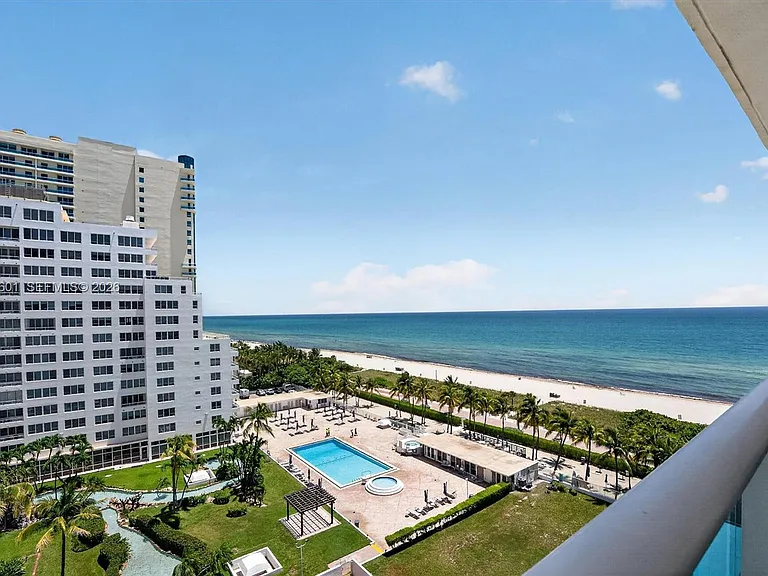 5001 Collins Ave #9H — Photo 19