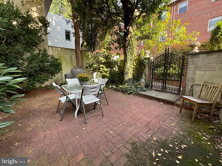 790 S Front St #3 — Photo 7