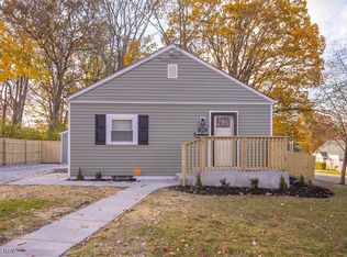 1076 Hardesty Blvd, Akron, OH 44320