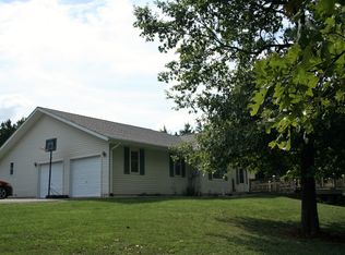 218 Twin Lakes Dr, Union, MO 63084