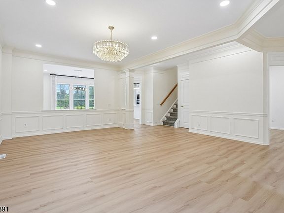 3rd image of 60 Maidenhead Rd