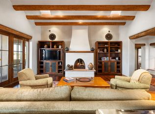 7 Calle Venado, Santa Fe, NM 87506