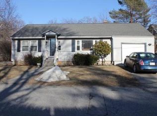 29 Cogger Rd, Lowell, MA 01854