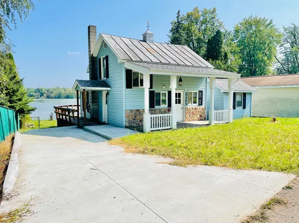 2365 Tamarack St, Lake Odessa, MI 48849