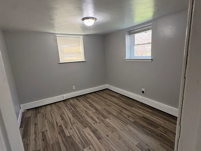 467 Allen St #101 — Photo 25