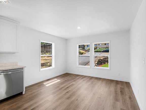 5th image of 2356 5th St