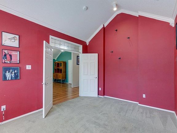5th image of 7301 Tremont Ave