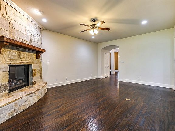 4th image of 419 Rio Grande Dr