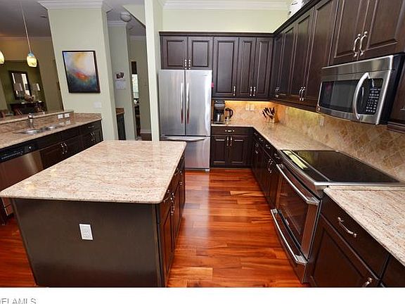 3rd image of 6621 Marbella Ln