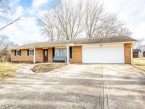 2nd image of 7370 Skylark Cir