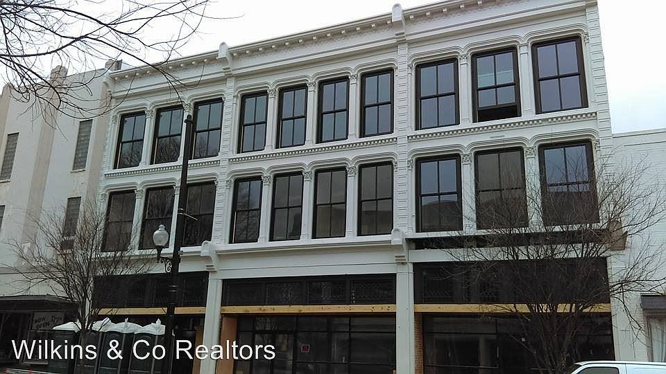 1st image of 108 N Market St APT 305