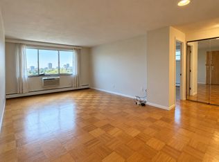 287 Harvard St APT 79, Cambridge, MA 02139