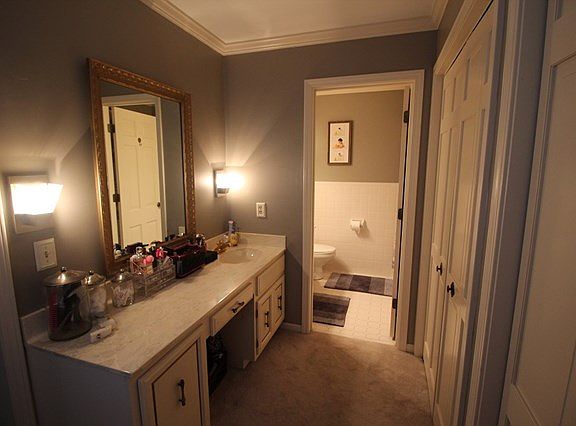 5th image of 575 Country Club Ln