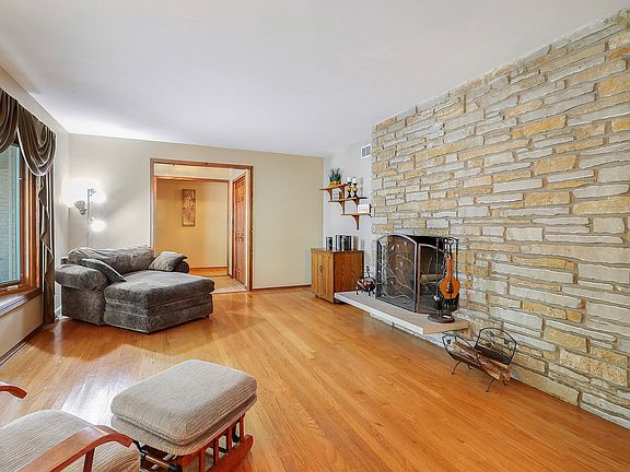 4th image of 14024 S Shoshoni Dr