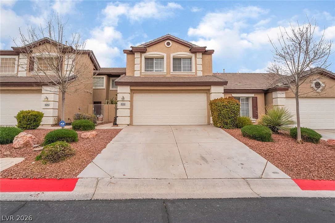 3 bed, 2.5 bath, 1873 sqft, $2,100 — Photo 1