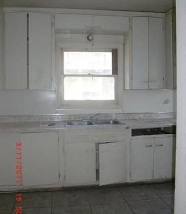 2nd image of 2761 Norwood Ave