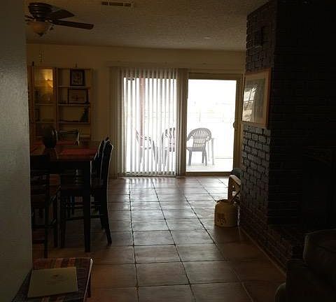 3rd image of 936 Mesquite Dr