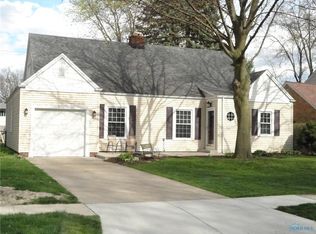 3170 Cheltenham Rd, Toledo, OH 43606
