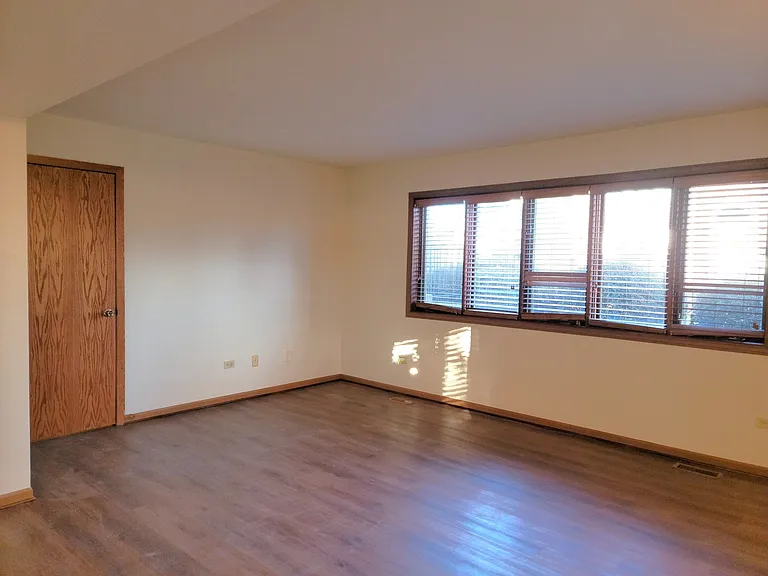 9264 Windsor Pkwy #0 — Photo 26