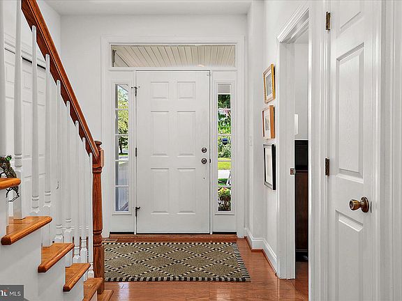 5th image of 37372 Hidden Bay Dr