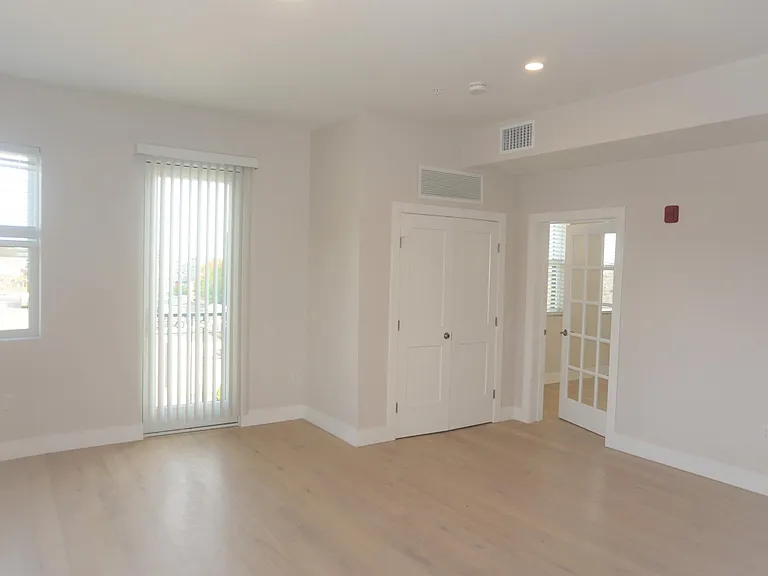 99 Moody St #Penthouse 9 — Photo 10