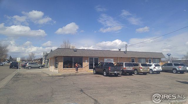 1st image of 835 31st St