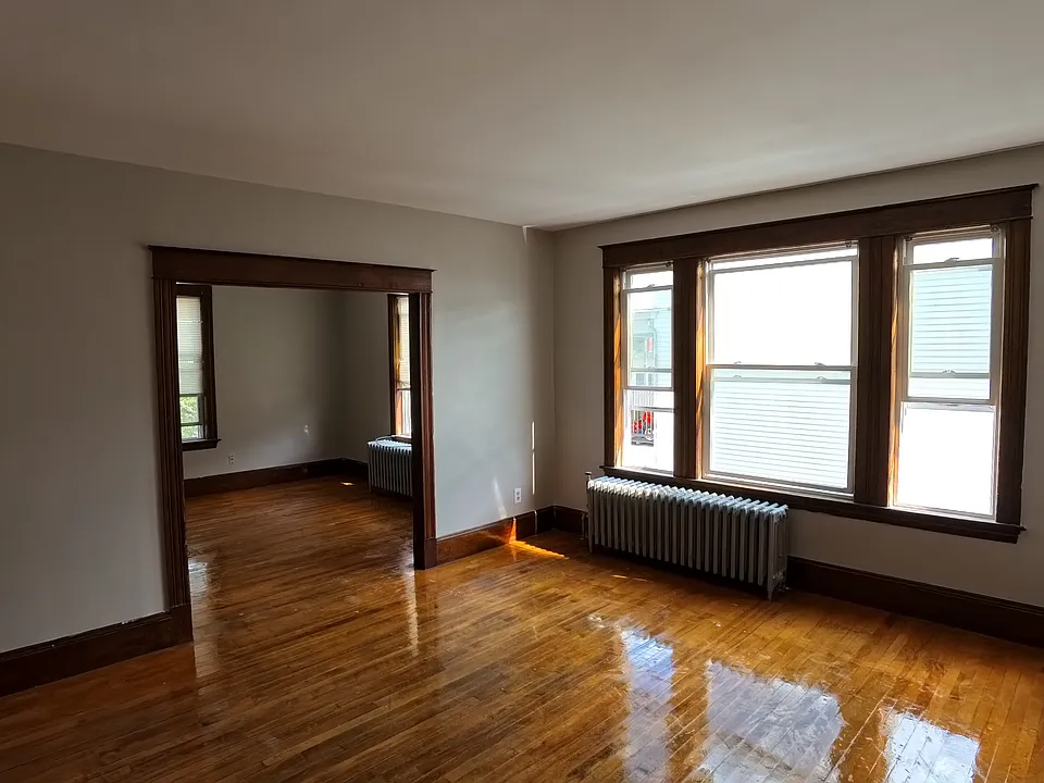 81 Howard St #3