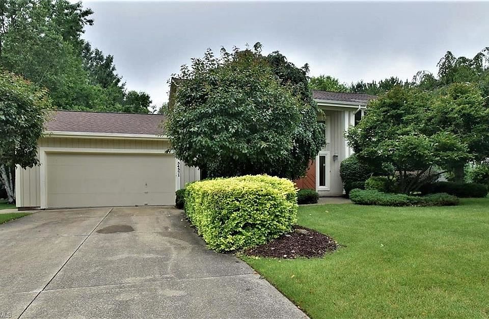 2nd image of 34371 Summerset Dr